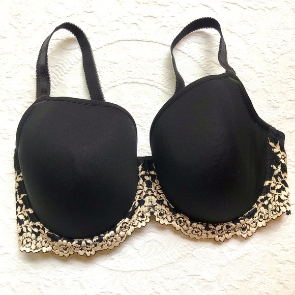 EUC Wacoal Embrace Lace T-shirt Bra 36DD - Picture 1 of 4